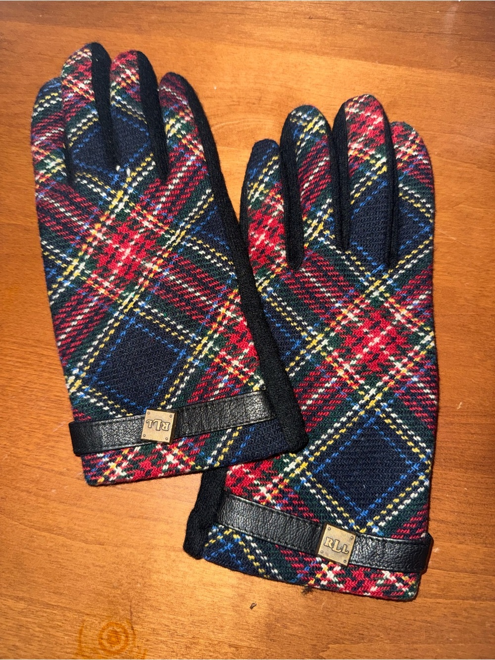 Ralph Lauren Plaid Knit Womens Gloves in Navy & Black —NWOT